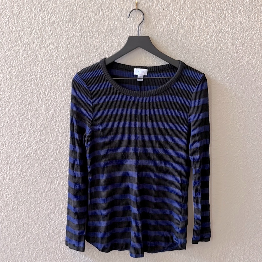 Old Navy Light Weight Sweater Medium